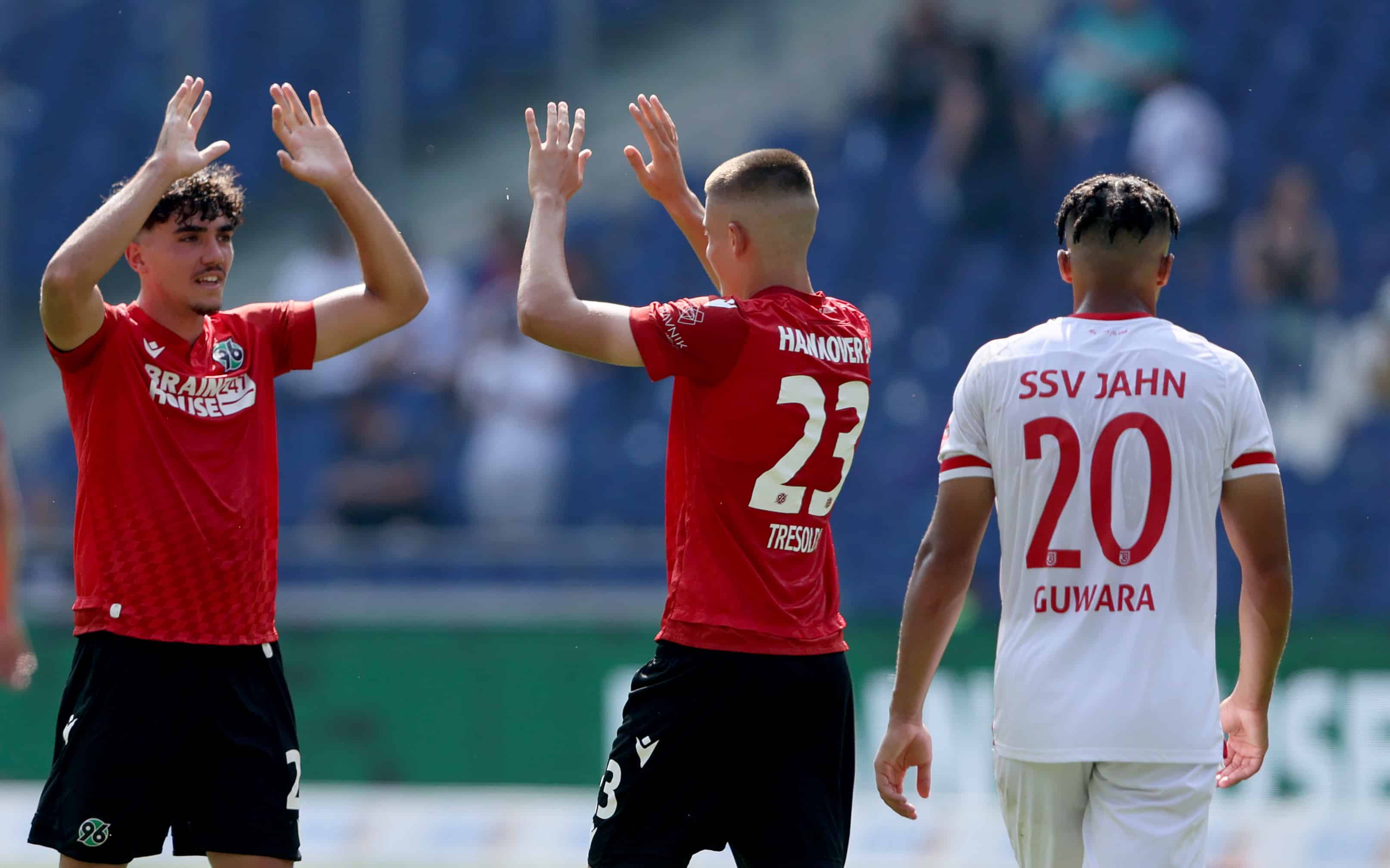 Hannover 96 v SSV Jahn Regensburg – Second Bundesliga