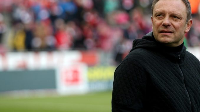 Andre Breitenreiter will nicht über Fan-Querelen reden (Photo by FIRO/FIRO/SID/)