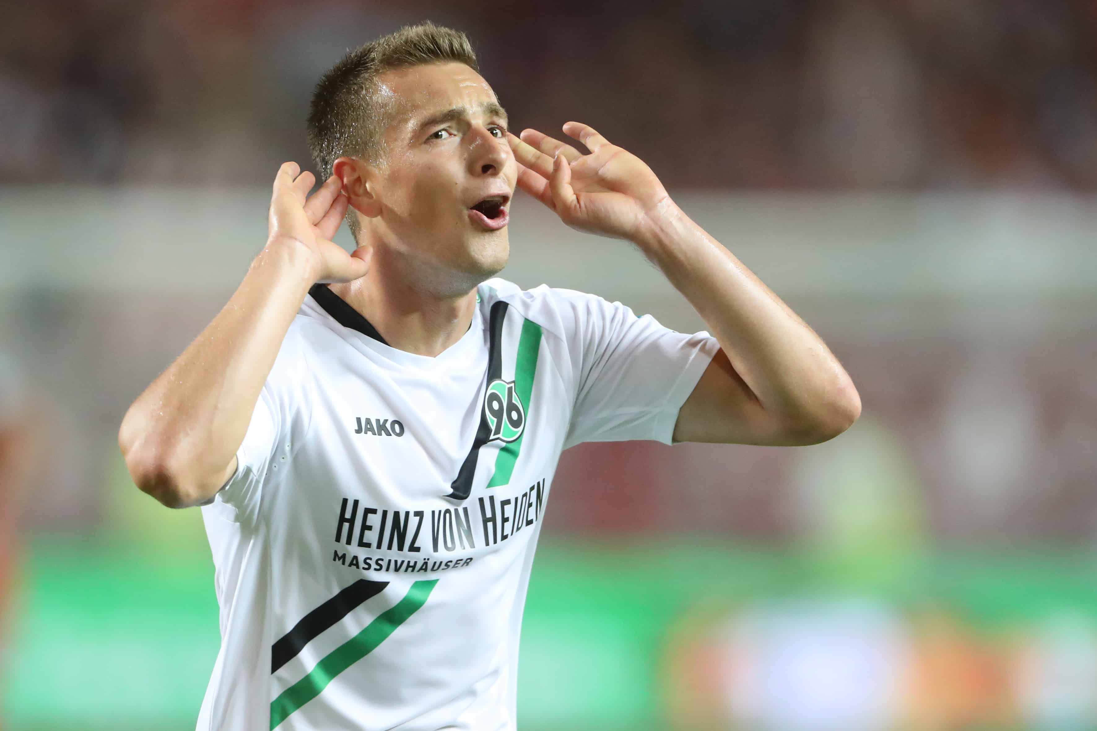 1. FC Kaiserslautern v Hannover 96 – Second Bundesliga